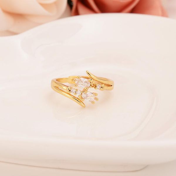 wedding rings bangrui rounds cubic zirconia paved engagement sets gold color crystal jewelry for women, Slivery;golden
wedding rings bangrui rounds cubic zirconia paved engagement sets gold color crystal jewelry for women, Slivery;golden