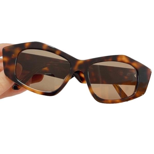 vintange brand designer sunglasses women luxury square fashion sun glasses for female men mirror eyeglasses, White;black
vintange brand designer sunglasses women luxury square fashion sun glasses for female men mirror eyeglasses, White;black
