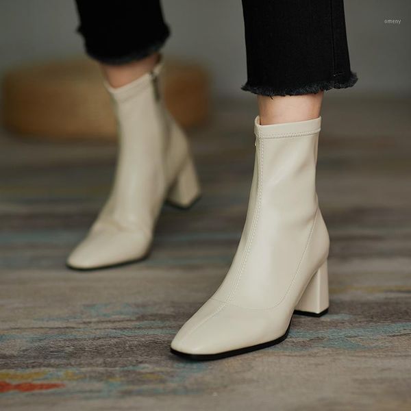 boots 2021 winter fashion short boots, thick heels, simple and thin, fashionable all-match1, Black
boots 2021 winter fashion short boots, thick heels, simple and thin, fashionable all-match1, Black