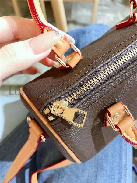 louis vutton bagdesigner women boston speedy gym bandouliiere inclined shoulder bag womens pillow mono handbag fashion mini crossbody bagsf
louis vutton bagdesigner women boston speedy gym bandouliiere inclined shoulder bag womens pillow mono handbag fashion mini crossbody bagsf