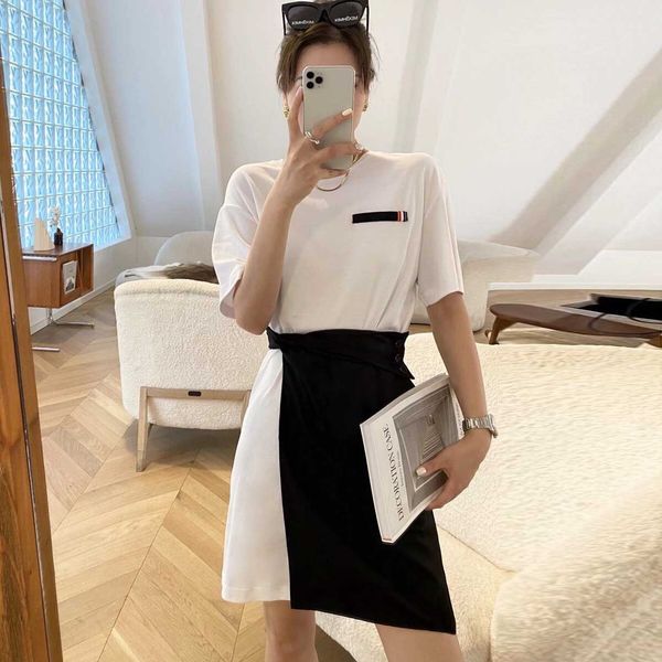 tb college style irregular stitching fake two piece dress women's fashion contrast stripe round neck t-shirt short sleeve, Black;gray
tb college style irregular stitching fake two piece dress women's fashion contrast stripe round neck t-shirt short sleeve, Black;gray