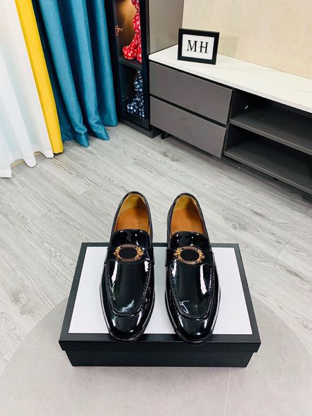 mens designer casual loafers fashion trend patent leather slip on dress shoes men wedding business party flats size 38-44, Black
mens designer casual loafers fashion trend patent leather slip on dress shoes men wedding business party flats size 38-44, Black