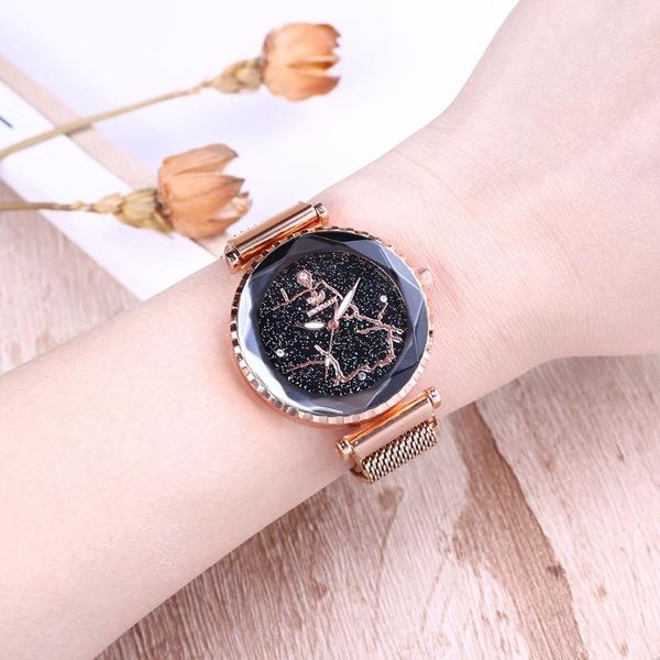 wristwatches ladies designer watches luxury watch women 2021 quartz woman's high-end blue glass life waterproof distinguished relogio, Slivery;brown
wristwatches ladies designer watches luxury watch women 2021 quartz woman's high-end blue glass life waterproof distinguished relogio, Slivery;brown