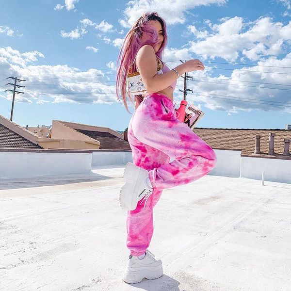 women's pants & capris rainbow color tie dye casual women streetwear leisure trousers 2021 joggers sweatpants harem pant woman, Black;white
women's pants & capris rainbow color tie dye casual women streetwear leisure trousers 2021 joggers sweatpants harem pant woman, Black;white