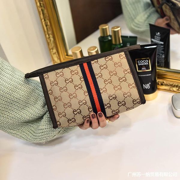 travel cosmetic bag storage female simple large capacity small hand portable mini mobile phone fashion
travel cosmetic bag storage female simple large capacity small hand portable mini mobile phone fashion