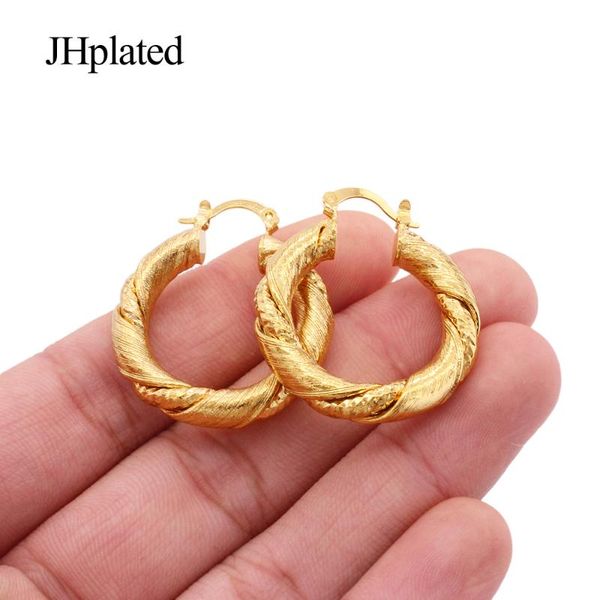 hoop & huggie african 2021 24k gold plated filled twist earings piercing hoops ear rings jewelry unusual earrings for women wedding gifts, Golden;silver
hoop & huggie african 2021 24k gold plated filled twist earings piercing hoops ear rings jewelry unusual earrings for women wedding gifts, Golden;silver