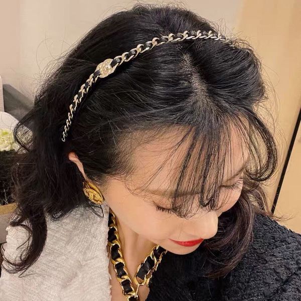 2021new style c headband womens retro chain leather perforating light gold headband internet celebrity xiaoxiang headdress chen tai, Golden;white
2021new style c headband womens retro chain leather perforating light gold headband internet celebrity xiaoxiang headdress chen tai, Golden;white