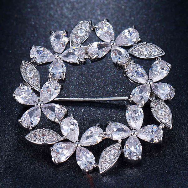 emmaya white gold/rose gold cubic zircon flower brooch for women wedding, Gray
emmaya white gold/rose gold cubic zircon flower brooch for women wedding, Gray