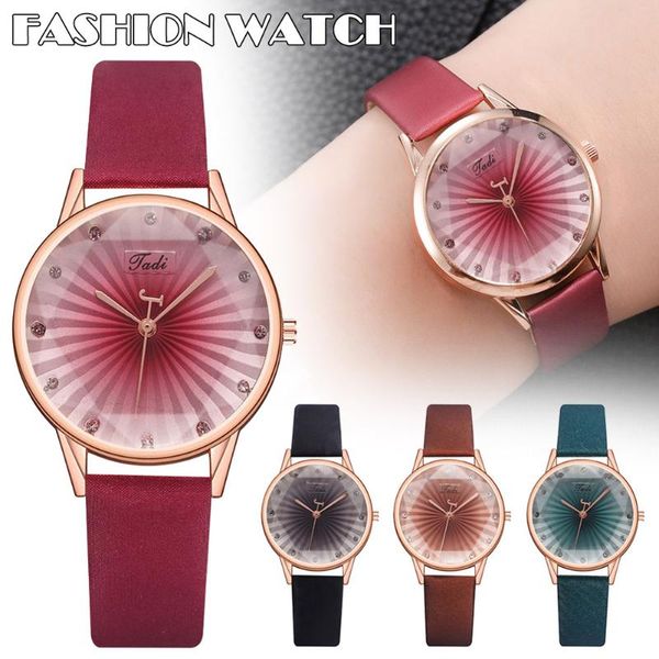 est women quartz watch pu leather band round dial with small scale personalized lady wrist wristwatches, Slivery;brown
est women quartz watch pu leather band round dial with small scale personalized lady wrist wristwatches, Slivery;brown