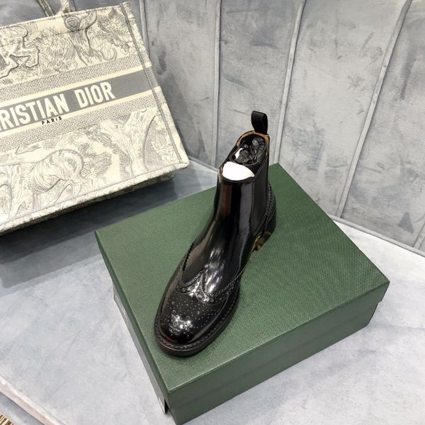 british style ketsby flats ankle chelsea boots polished leather perforated paneling shoes round toe martin booties luxury designers for wome, Black
british style ketsby flats ankle chelsea boots polished leather perforated paneling shoes round toe martin booties luxury designers for wome, Black
