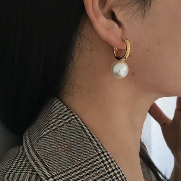 pearl hoop earrings for women european and american french gold circle retro ear jewelry accessories sy0234 & huggie, Golden;silver
pearl hoop earrings for women european and american french gold circle retro ear jewelry accessories sy0234 & huggie, Golden;silver