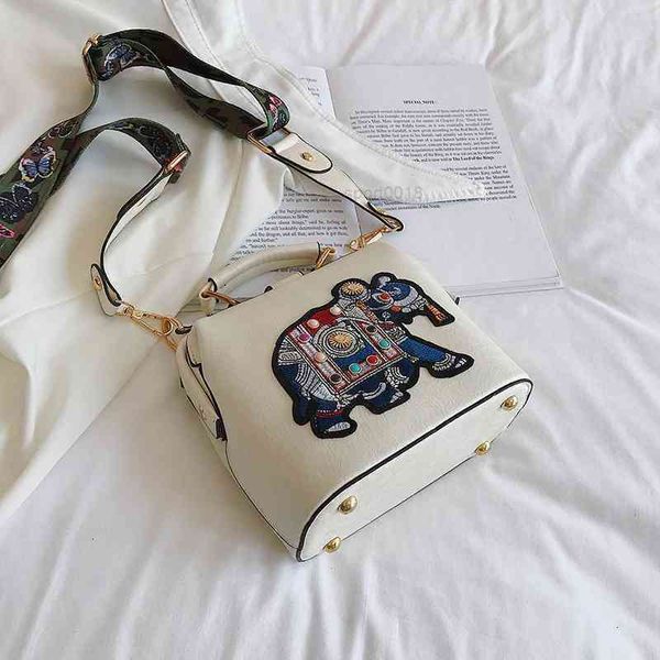 hbp non- bag trendy cartoon doctor's hand bill of lading shoulder korean version women's versatile broadband messenger
hbp non- bag trendy cartoon doctor's hand bill of lading shoulder korean version women's versatile broadband messenger