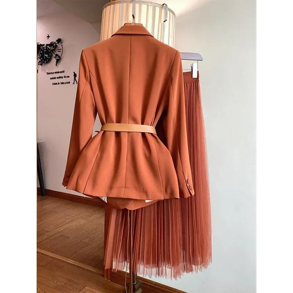 two piece dress coffee suit jacket + mesh skirt two-piece women's ol elegant spring 2021 products, White
two piece dress coffee suit jacket + mesh skirt two-piece women's ol elegant spring 2021 products, White