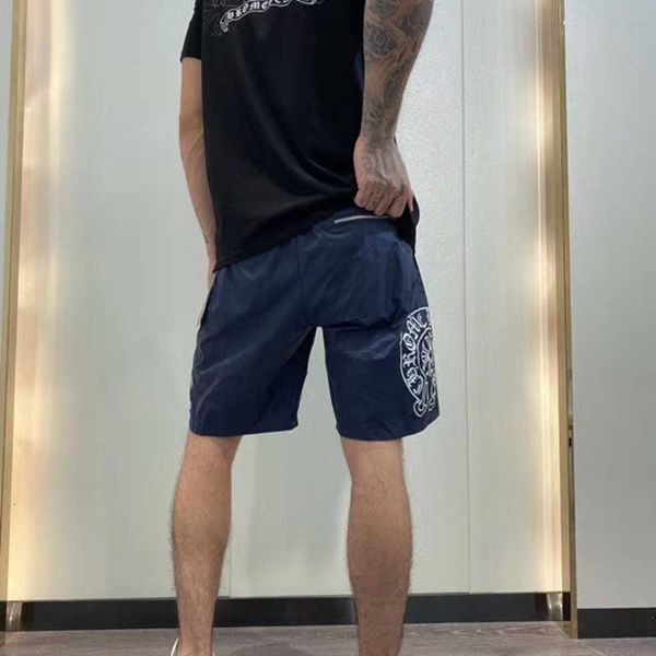 quick crosin casual capris drying new men's summer shorts beach sports pants swimming trunks, White;black
quick crosin casual capris drying new men's summer shorts beach sports pants swimming trunks, White;black