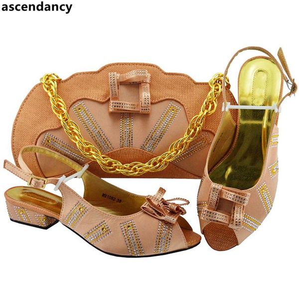 dress shoes arrival ladies italian and bag set decorated with rhinestone matching for party luxury women, Black
dress shoes arrival ladies italian and bag set decorated with rhinestone matching for party luxury women, Black