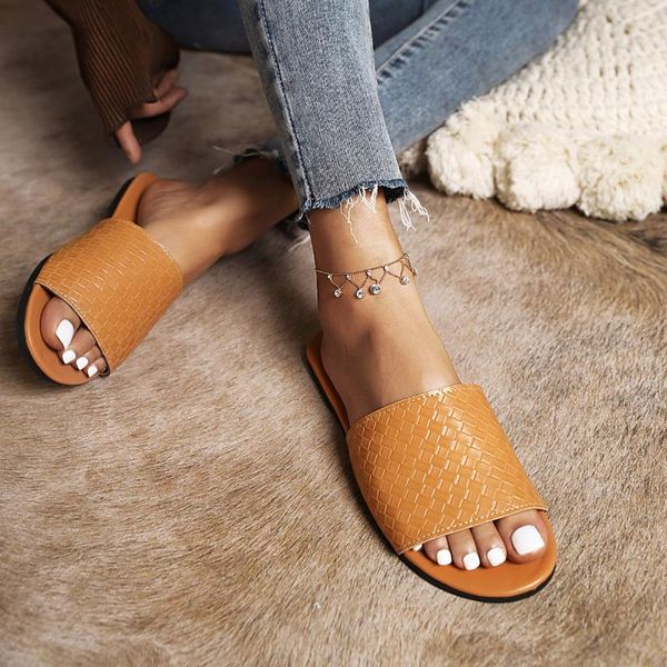 slippers low shoes woman 2021 slipper pu fabric fretwork rubber hoof heels slides, Black
slippers low shoes woman 2021 slipper pu fabric fretwork rubber hoof heels slides, Black