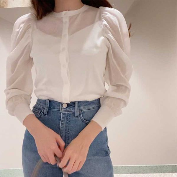 fresh sweet o neck puff sleeve knitted pullover spring solid fashion women coat vintage single dreasted sweater with camis 210525, White;black
fresh sweet o neck puff sleeve knitted pullover spring solid fashion women coat vintage single dreasted sweater with camis 210525, White;black