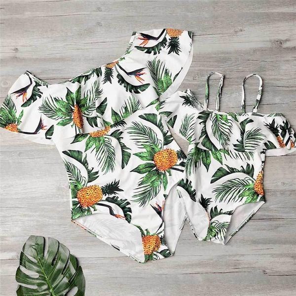 one-piece suits mother daughter swimwear women children pineapple pattern one piece swimsuit family look bikini summer matching beachwear
one-piece suits mother daughter swimwear women children pineapple pattern one piece swimsuit family look bikini summer matching beachwear
