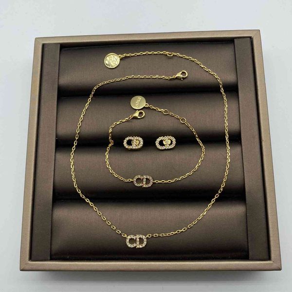 chains 14k gold necklace for women home / classic suit c letter full diamon inlai with versatile net re same bracelet earrings female, Silver
chains 14k gold necklace for women home / classic suit c letter full diamon inlai with versatile net re same bracelet earrings female, Silver
