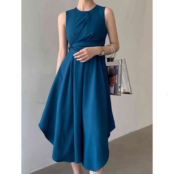 dress sleeveless midi dress, round neckline, waistline, irregular, oscillating, sportswear, Black;gray
dress sleeveless midi dress, round neckline, waistline, irregular, oscillating, sportswear, Black;gray
