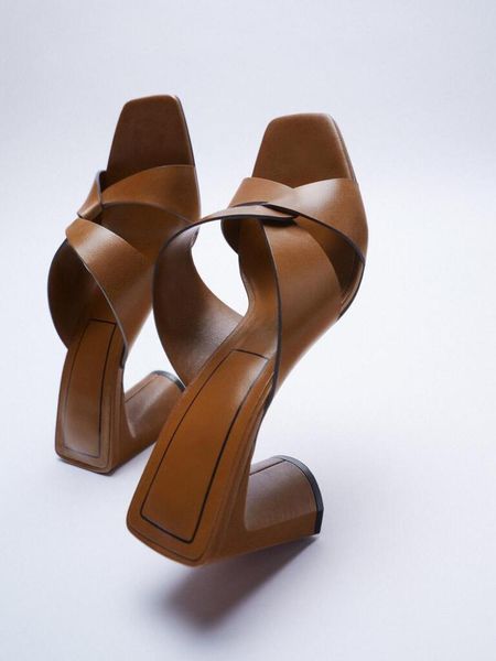 sandals 2021 summer fashion all-match women's shoes square toe brown thick heel women, Black
sandals 2021 summer fashion all-match women's shoes square toe brown thick heel women, Black