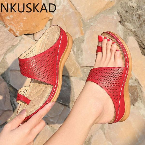 home slipper women summer shoes flip flop 2021 wedge female big size 43 casual woman slippers fashion, Black
home slipper women summer shoes flip flop 2021 wedge female big size 43 casual woman slippers fashion, Black