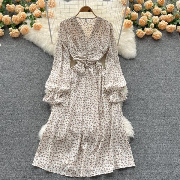casual dresses sweet french floral dress female long sleeve v neck a-line streetwear midi bohemian print vacation autumn, Black;gray
casual dresses sweet french floral dress female long sleeve v neck a-line streetwear midi bohemian print vacation autumn, Black;gray