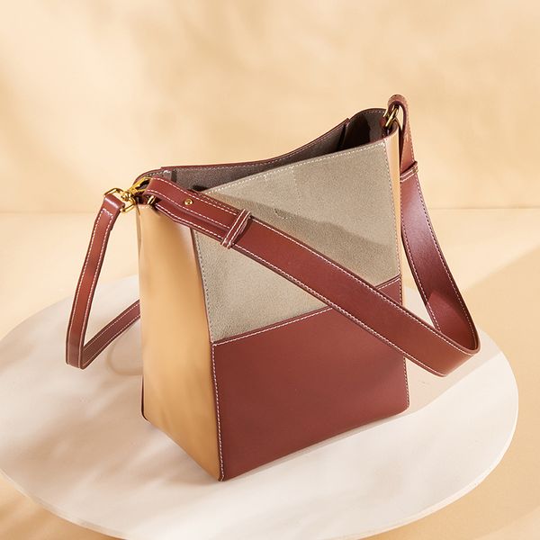 western leather handbags fashion simple bag texture wide shoulder strap messenger bags bx619110411-1
western leather handbags fashion simple bag texture wide shoulder strap messenger bags bx619110411-1