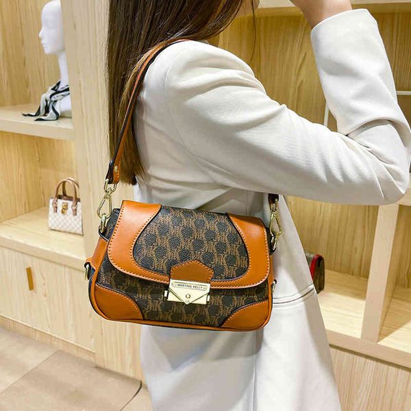 bags handbag hands single shoulder messenger women's 2021 autumn and winter trend printed advanced texture leisure versatile hand, Black;red
bags handbag hands single shoulder messenger women's 2021 autumn and winter trend printed advanced texture leisure versatile hand, Black;red