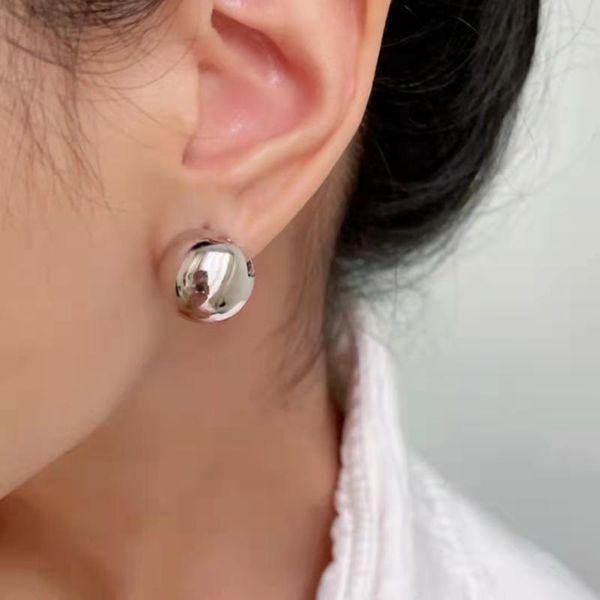 stud high grade designer silver color gold metallic ball earrings temperament women brincos jewelry wholesale, Golden;silver
stud high grade designer silver color gold metallic ball earrings temperament women brincos jewelry wholesale, Golden;silver