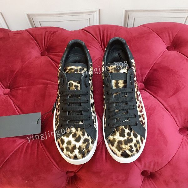 brand casual shoes women low sole canvas shoes leather black white original sole sneakers2023
brand casual shoes women low sole canvas shoes leather black white original sole sneakers2023
