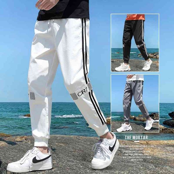autumn new casual men's fashion brand nine point overalls korean loose and versatile legged student's pants, Black
autumn new casual men's fashion brand nine point overalls korean loose and versatile legged student's pants, Black