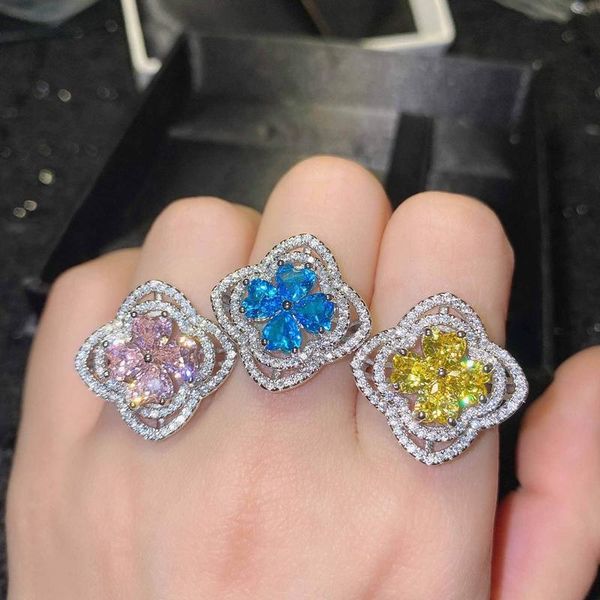 wedding rings shining flower inlay dazzling crystal zircon ring fashion jewelry women lady romantic engagement anniversary gifts, Slivery;golden
wedding rings shining flower inlay dazzling crystal zircon ring fashion jewelry women lady romantic engagement anniversary gifts, Slivery;golden