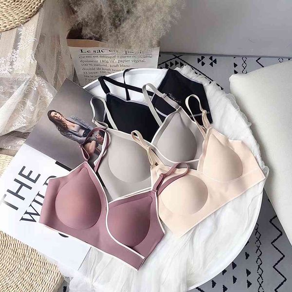 summer luxury oxygen latex vest, traceless and rimless, adjustable beautiful back, non binding sports sleep underwear, Black;white
summer luxury oxygen latex vest, traceless and rimless, adjustable beautiful back, non binding sports sleep underwear, Black;white