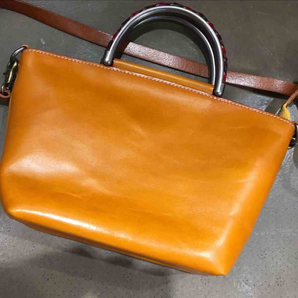 famous family style new handmade genuine cow leather women's single shoulder bag cotton linen clothing cloth accessories
famous family style new handmade genuine cow leather women's single shoulder bag cotton linen clothing cloth accessories