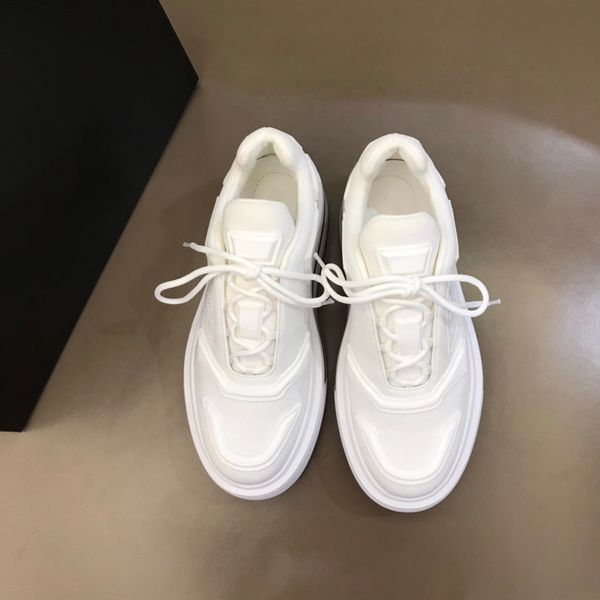 2021 fashion velvet luxury designer mq shoes for women sneaker thick bottom white black red mens trainers casual size a01
2021 fashion velvet luxury designer mq shoes for women sneaker thick bottom white black red mens trainers casual size a01