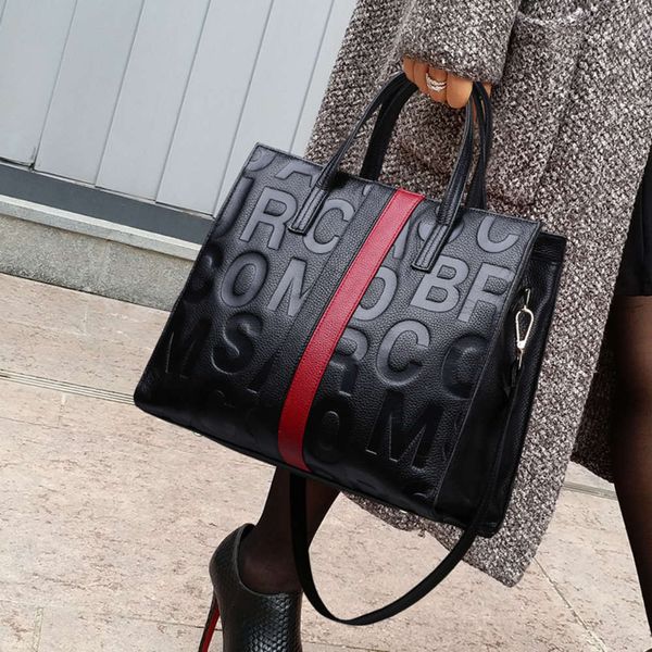 big bag women autumn and winter women's large capacity messenger bag fashion versatile one shoulder hand atmosphere
big bag women autumn and winter women's large capacity messenger bag fashion versatile one shoulder hand atmosphere