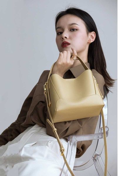 hanghhangbag luxury designer fashion hand handbag handbags backpack wallet purse shoulder crossbody tote bags mini bag simple feng shui
hanghhangbag luxury designer fashion hand handbag handbags backpack wallet purse shoulder crossbody tote bags mini bag simple feng shui