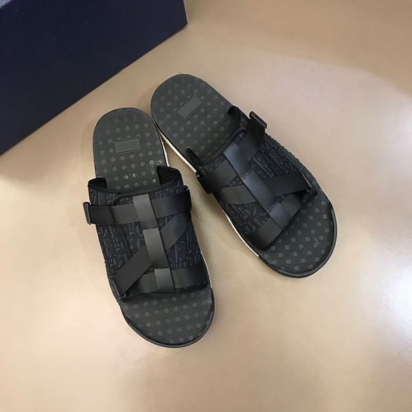 2021 man slipper designers fashion classics slide graffiti true leather desert sand rubber summer many color options mens sandals with box e, Black
2021 man slipper designers fashion classics slide graffiti true leather desert sand rubber summer many color options mens sandals with box e, Black
