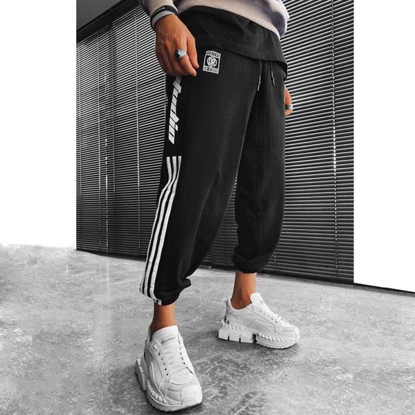 running shorts 2021 men's sports trousers muscle fitness spring and autumn style pants outdoor leisure trend exercise, Black;blue
running shorts 2021 men's sports trousers muscle fitness spring and autumn style pants outdoor leisure trend exercise, Black;blue