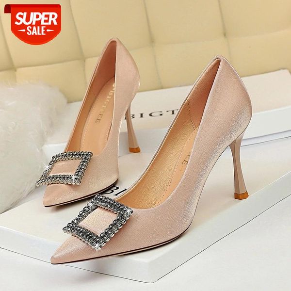 high heels women pumps banquet wine glass thin heel satin shallow mouth pointed toe shoes metal rhinestone zapatos de mujer #nz0x
high heels women pumps banquet wine glass thin heel satin shallow mouth pointed toe shoes metal rhinestone zapatos de mujer #nz0x