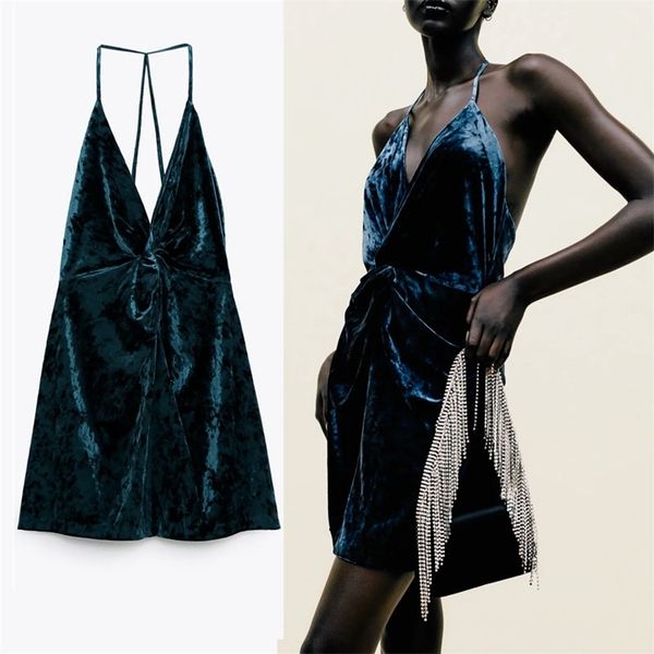 velvet spaghetti straps mini dress women v neck sleeveless party dresses woman chic front knot backless vestido 210524, Black;gray
velvet spaghetti straps mini dress women v neck sleeveless party dresses woman chic front knot backless vestido 210524, Black;gray