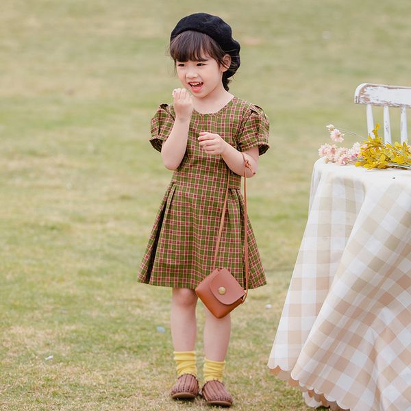 2021 childrenswear summer plaid girls butterfly belt girls dress retro puff sleeve children dress, Red;yellow
2021 childrenswear summer plaid girls butterfly belt girls dress retro puff sleeve children dress, Red;yellow
