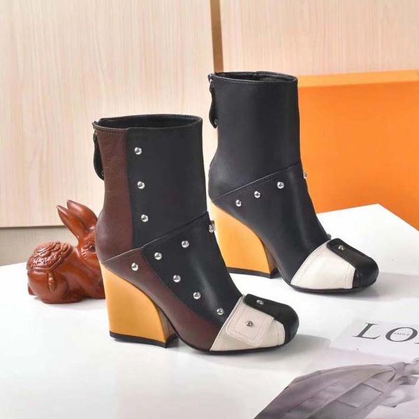 new ankle boots women pocket bag muffin platform ankle boots mid tube knight boots motorcycle shoes 10p3001-19, Black
new ankle boots women pocket bag muffin platform ankle boots mid tube knight boots motorcycle shoes 10p3001-19, Black