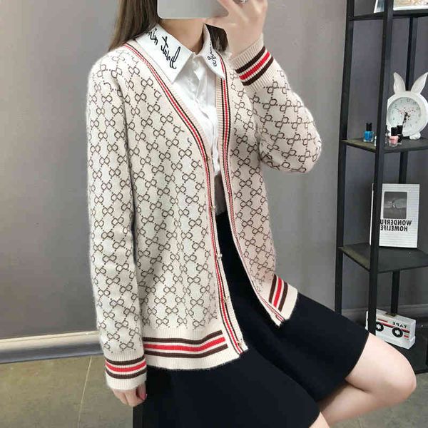 women's sweaters designers clothes knitted cardigan jacket autumn and winter style ice silk loose small fragrant retro jacquard exterio, White;black
women's sweaters designers clothes knitted cardigan jacket autumn and winter style ice silk loose small fragrant retro jacquard exterio, White;black