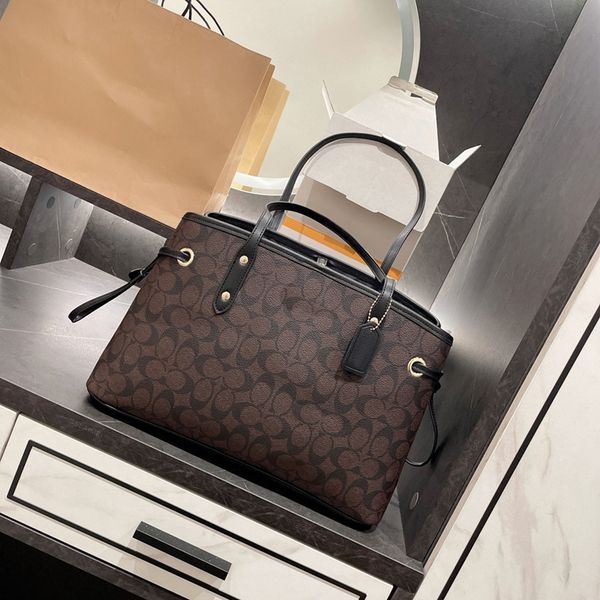 designer handbags shoulder bags luxury totes high-quality different colors genuine leather various styles fashion brand with original box si
designer handbags shoulder bags luxury totes high-quality different colors genuine leather various styles fashion brand with original box si