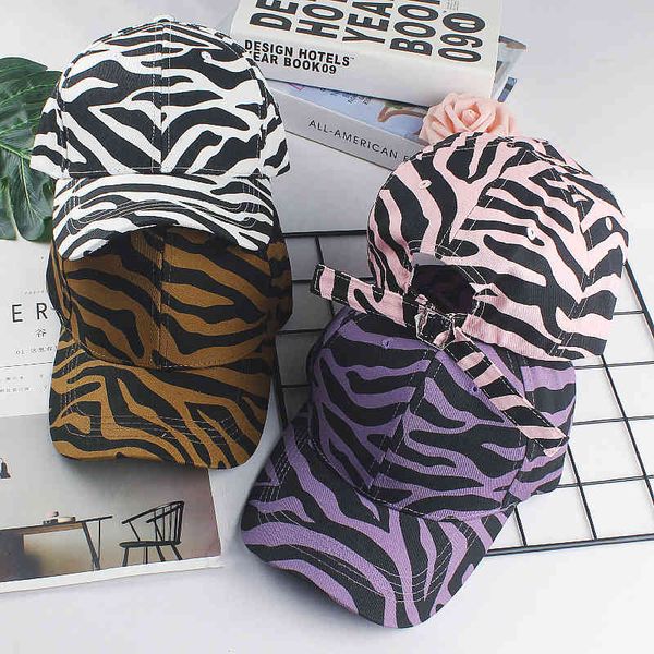 2021 new spring and autumn women's fashion leisure cap zebra pattern cute men's baseball, Blue;gray
2021 new spring and autumn women's fashion leisure cap zebra pattern cute men's baseball, Blue;gray