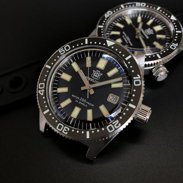 62mas diver automatic mechanical men watch nh35 stainless steel ceramic bezel sapphire glass luminous wristwatches, Slivery;brown
62mas diver automatic mechanical men watch nh35 stainless steel ceramic bezel sapphire glass luminous wristwatches, Slivery;brown
