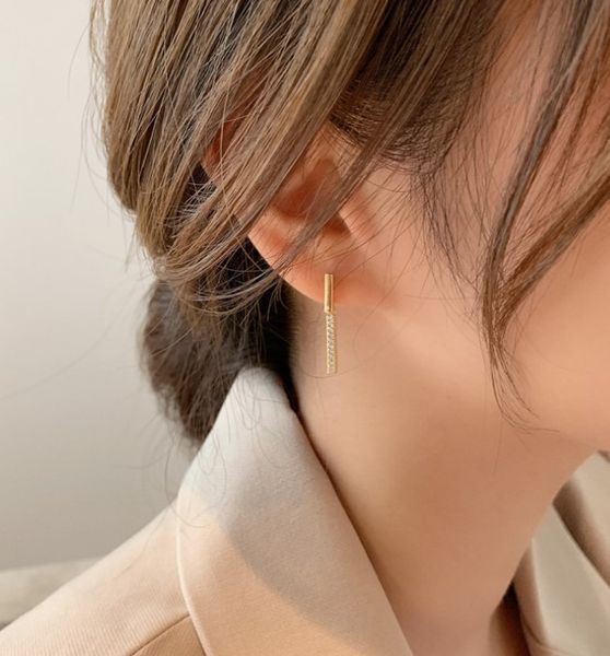 s925 silver needle simple diamond stud versatile temperament girl earrings, Golden;silver
s925 silver needle simple diamond stud versatile temperament girl earrings, Golden;silver