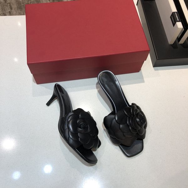 designer fashion women slippers sandals high heel flat bottom all leather peony luxury custom soft and comfortable 35-42, Black
designer fashion women slippers sandals high heel flat bottom all leather peony luxury custom soft and comfortable 35-42, Black